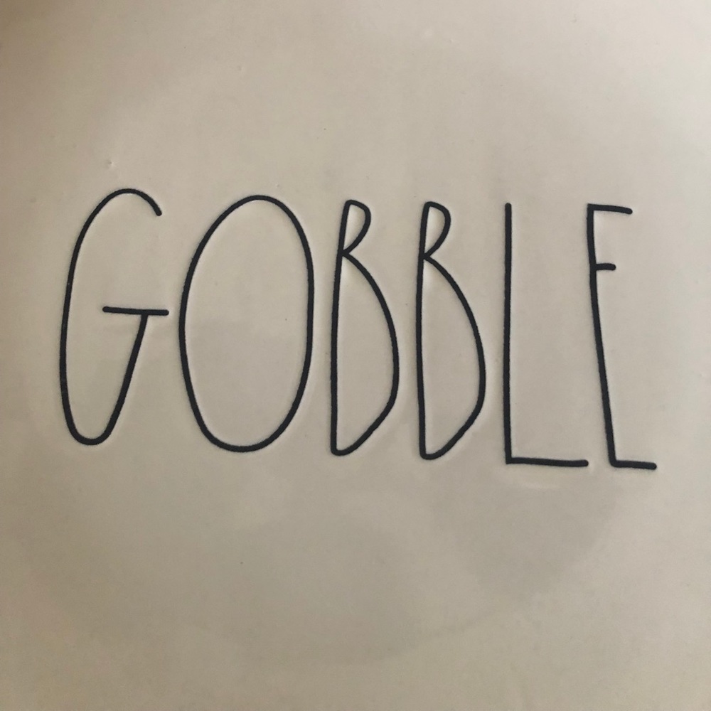 Rae Dunn set of 4 gobble dinner plates.
